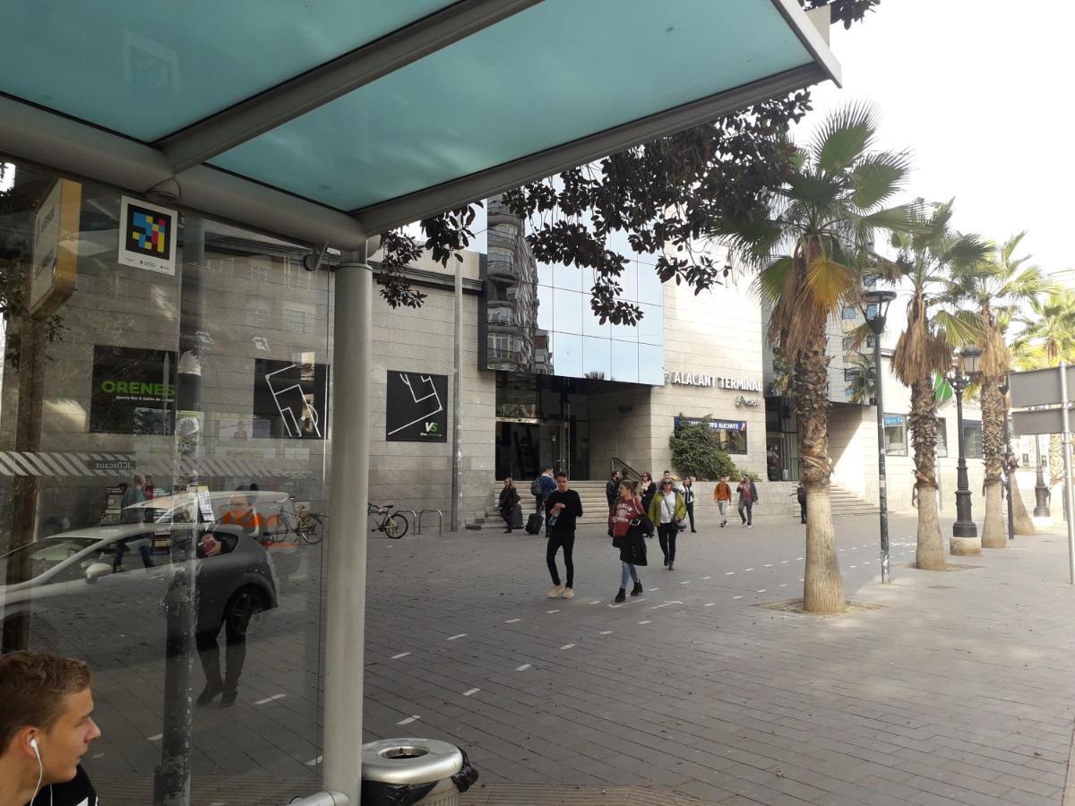 Eve ,Estacion Central Alicante Exterior photo